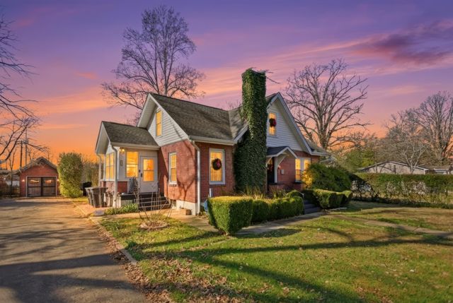 913 Ovoca Rd, Tullahoma, TN 37388