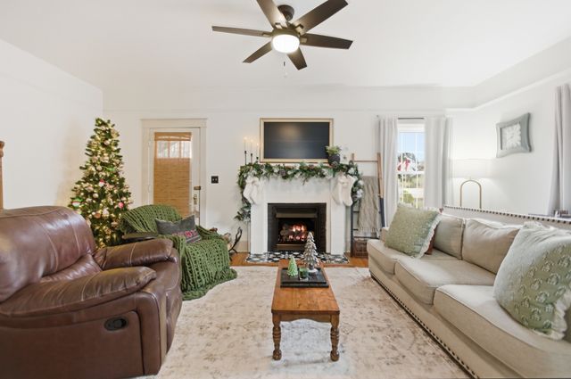 913 Ovoca Rd, Tullahoma, TN 37388