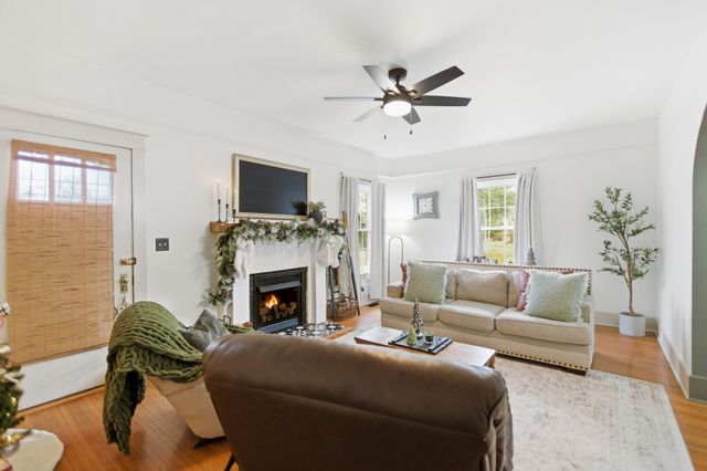 913 Ovoca Rd, Tullahoma, TN 37388