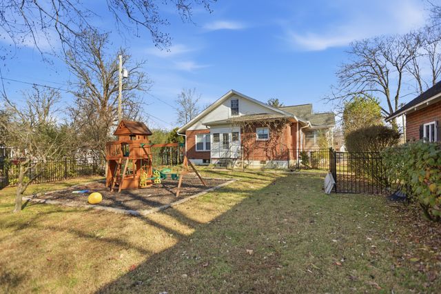 913 Ovoca Rd, Tullahoma, TN 37388