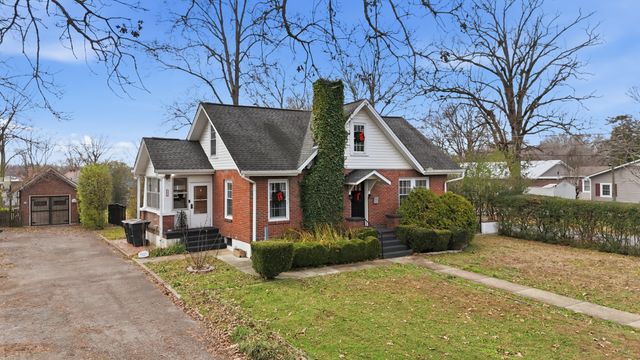 913 Ovoca Rd, Tullahoma, TN 37388