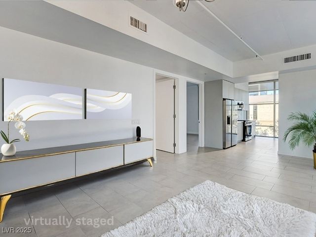 353 East Bonneville Avenue 289, Las Vegas, NV 89101