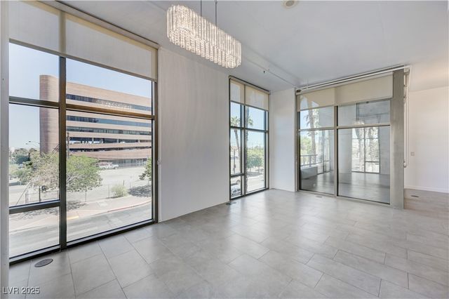 353 East Bonneville Avenue 289, Las Vegas, NV 89101