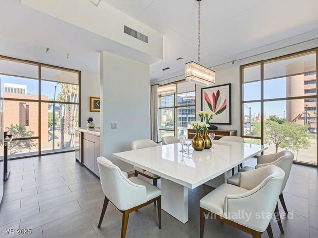 353 East Bonneville Avenue 289, Las Vegas, NV 89101