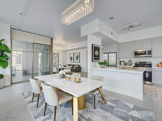 353 East Bonneville Avenue 289, Las Vegas, NV 89101