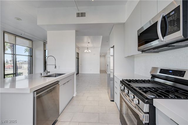 353 East Bonneville Avenue 289, Las Vegas, NV 89101