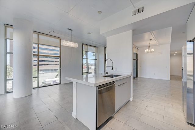 353 East Bonneville Avenue 289, Las Vegas, NV 89101