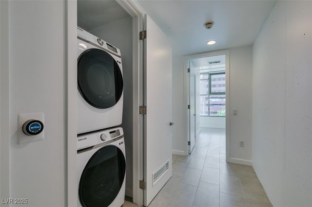 353 East Bonneville Avenue 289, Las Vegas, NV 89101