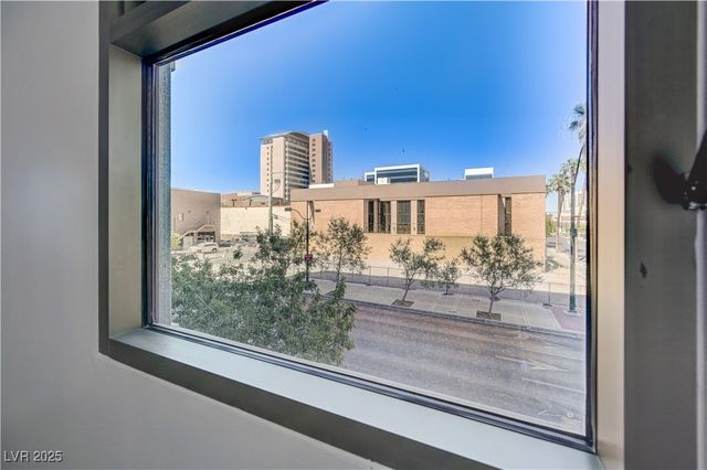 353 East Bonneville Avenue 289, Las Vegas, NV 89101