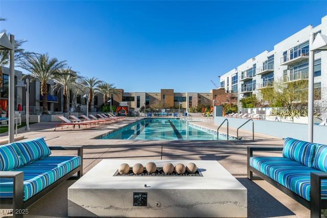 353 East Bonneville Avenue 289, Las Vegas, NV 89101