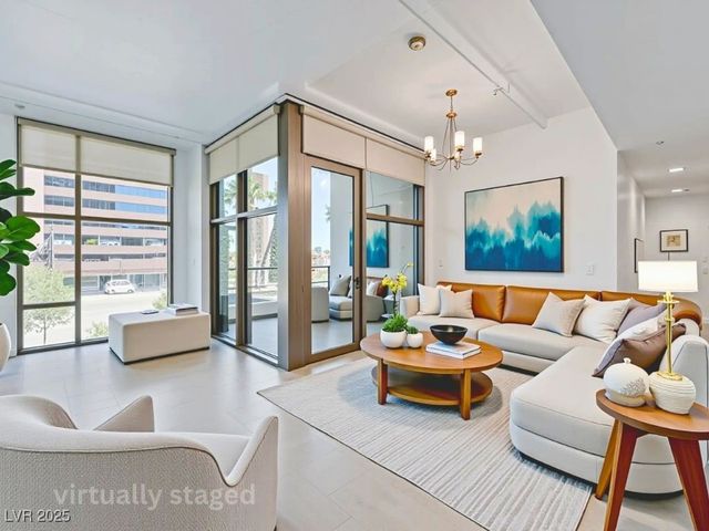 353 East Bonneville Avenue 289, Las Vegas, NV 89101