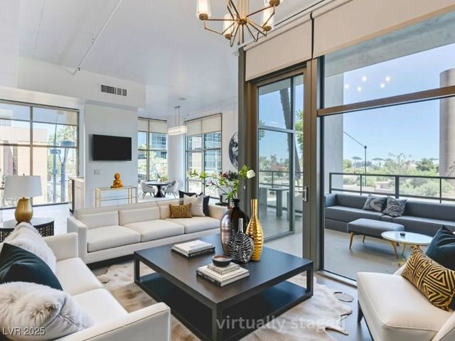 353 East Bonneville Avenue 289, Las Vegas, NV 89101