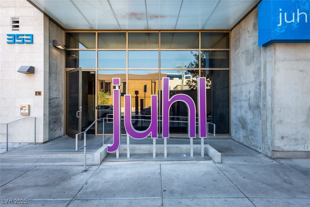 353 East Bonneville Avenue 289, Las Vegas, NV 89101