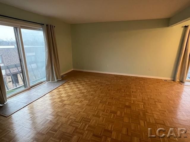 770 Lakeshire Trail, Adrian, MI 49221