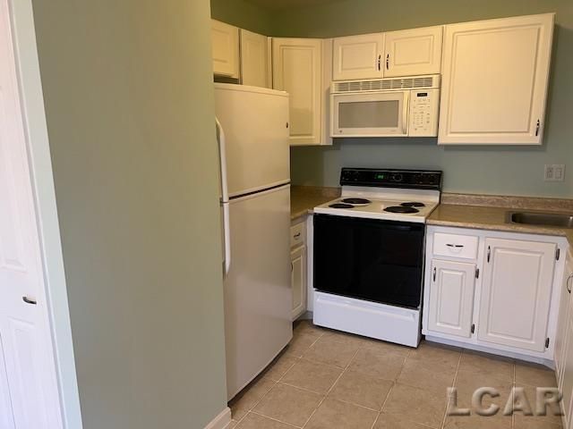 770 Lakeshire Trail, Adrian, MI 49221