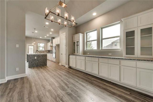 2000 Crescent Street, Fort Worth, TX 76008