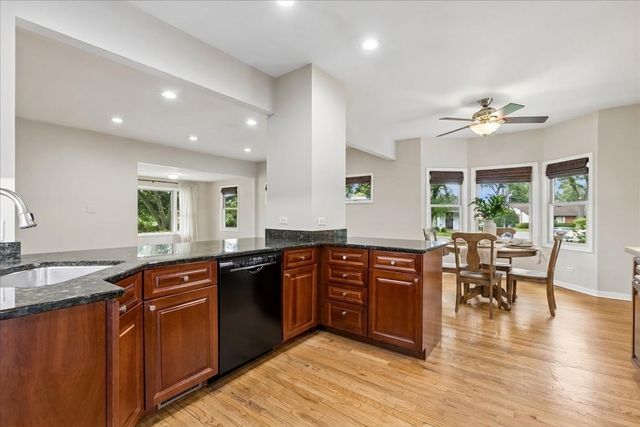 255 Happ Road, Northfield, IL 60093