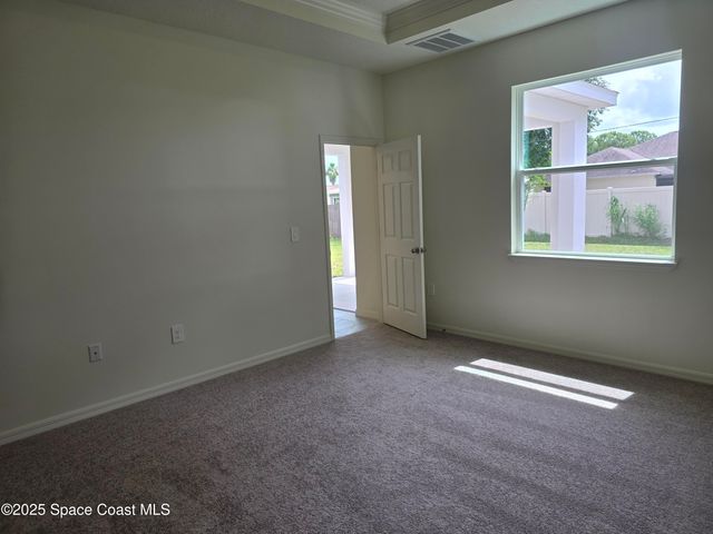 261 Consolata Avenue NW, Palm Bay, FL 32907