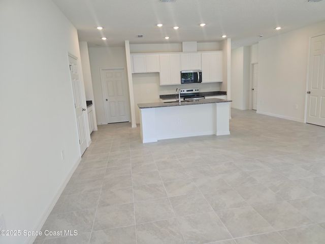 261 Consolata Avenue NW, Palm Bay, FL 32907