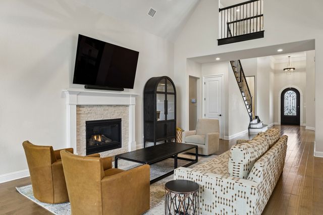 14201 Overlook Park Drive, Fort Worth, TX 76008