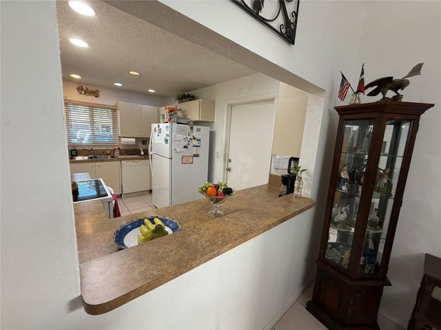 6711 S Parkway Drive 2-10, Margate, FL 33068