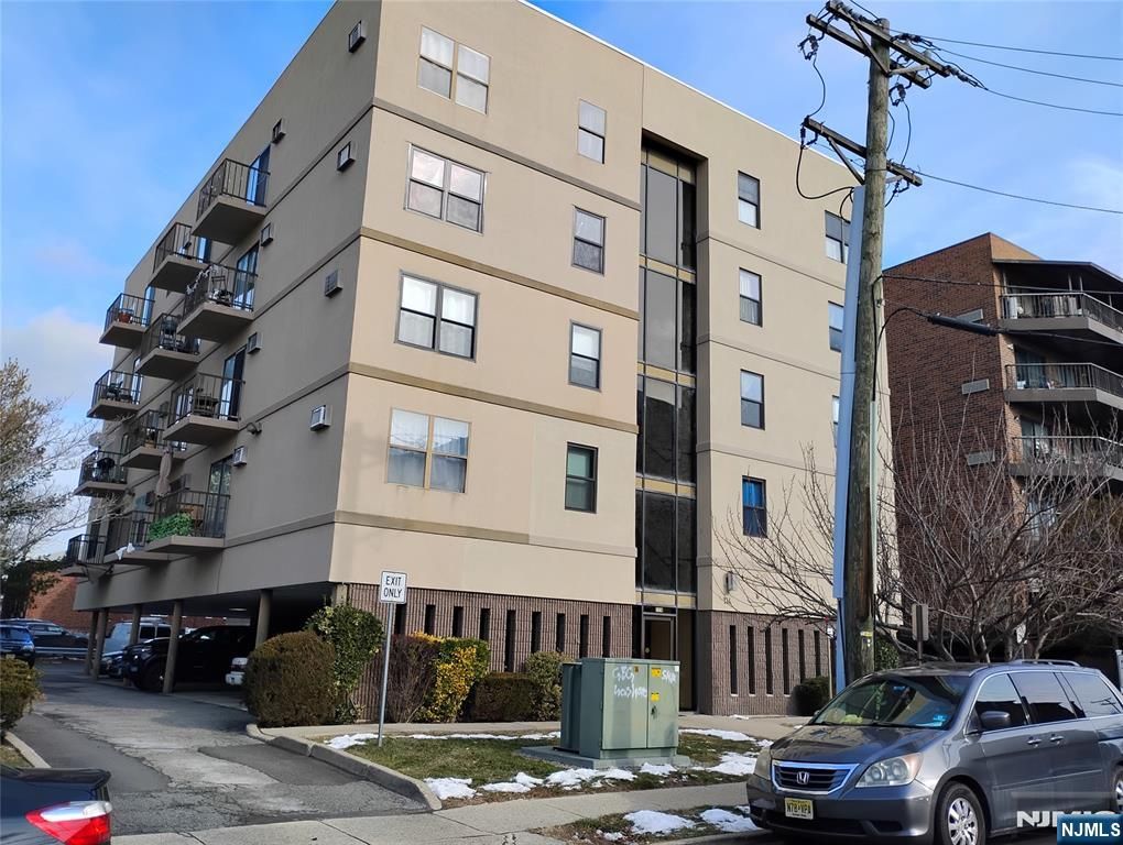 110-114 Sussex 2F, Hackensack, NJ 07601