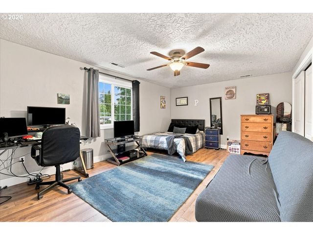 771 H St, Washougal, WA 98671