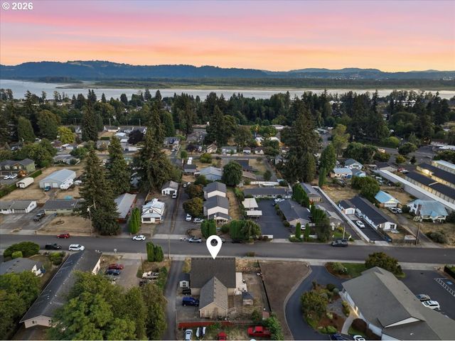771 H St, Washougal, WA 98671