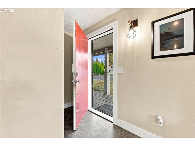 771 H St, Washougal, WA 98671