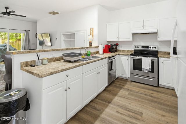 5605 Moss Vine Place 11, Wilmington, NC 28403