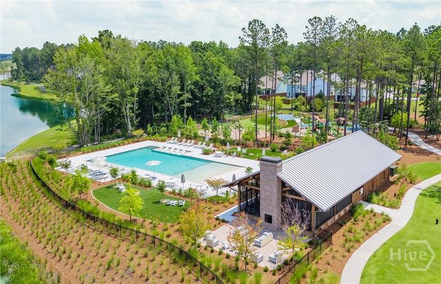 175 Crosstown Avenue, Richmond Hill, GA 31324