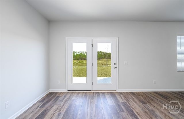 175 Crosstown Avenue, Richmond Hill, GA 31324