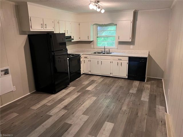 216 Church Street 4, Thomasville, NC 27360