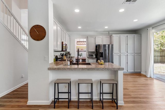 1105 Caversham Way, Roseville, CA 95747
