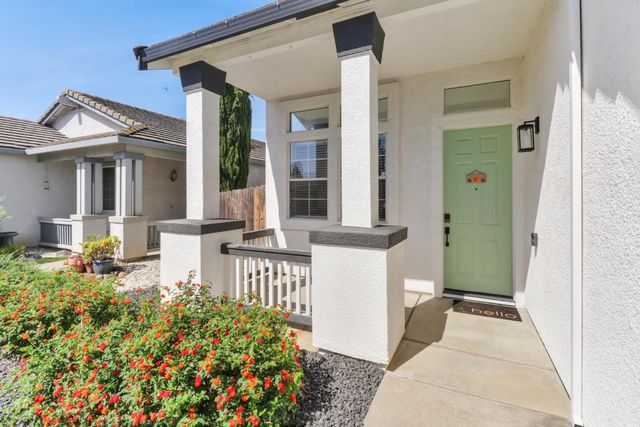 1105 Caversham Way, Roseville, CA 95747