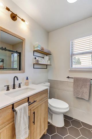 1105 Caversham Way, Roseville, CA 95747