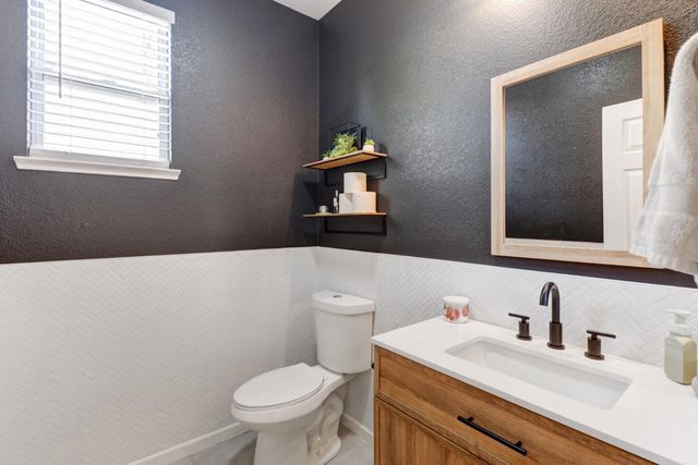 1105 Caversham Way, Roseville, CA 95747