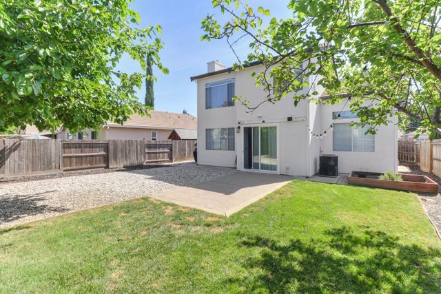 1105 Caversham Way, Roseville, CA 95747