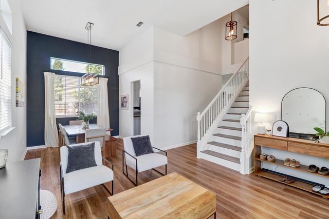 1105 Caversham Way, Roseville, CA 95747
