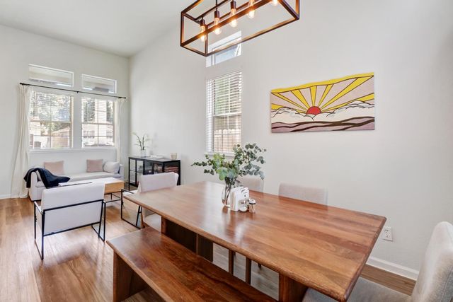 1105 Caversham Way, Roseville, CA 95747