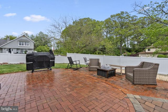 2 YALE RD, Marlton, NJ 08053