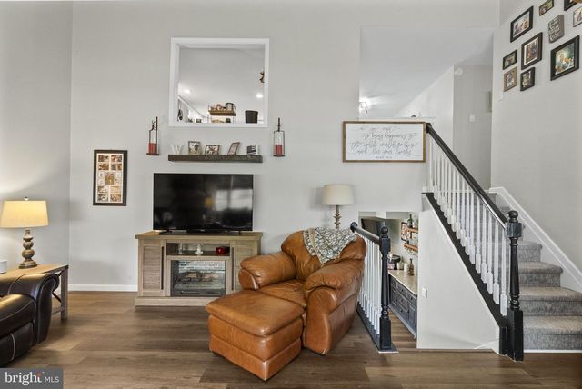 2 YALE RD, Marlton, NJ 08053