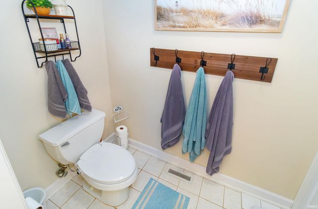 3034 Birdie Circle, Evansville, IN 47725