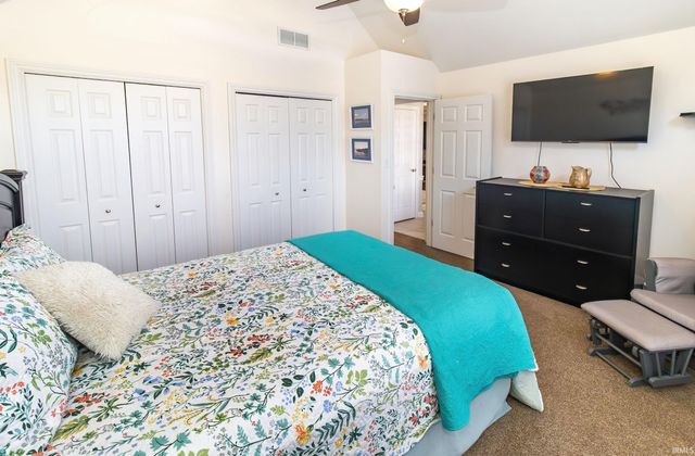 3034 Birdie Circle, Evansville, IN 47725