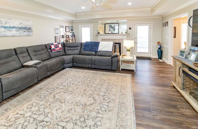 3034 Birdie Circle, Evansville, IN 47725