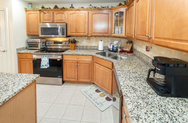 3034 Birdie Circle, Evansville, IN 47725