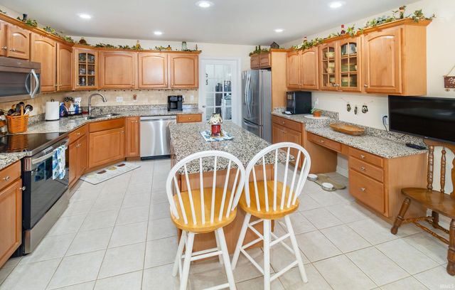 3034 Birdie Circle, Evansville, IN 47725