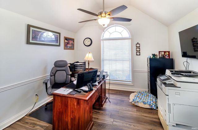 3034 Birdie Circle, Evansville, IN 47725