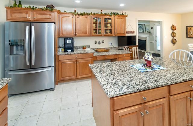 3034 Birdie Circle, Evansville, IN 47725