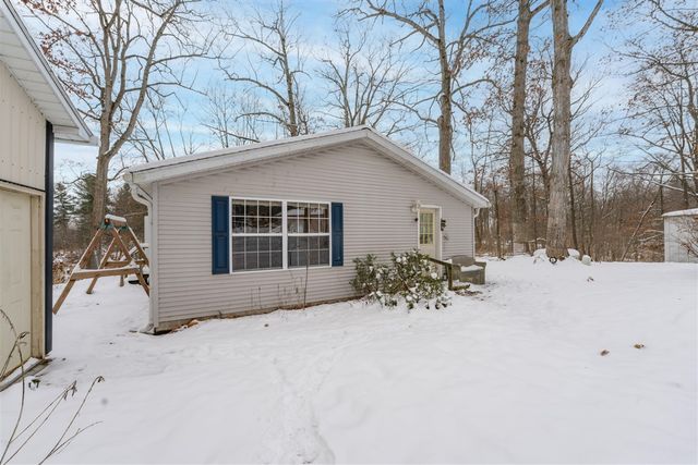 2841 Hammond Road, Hastings, MI 49058